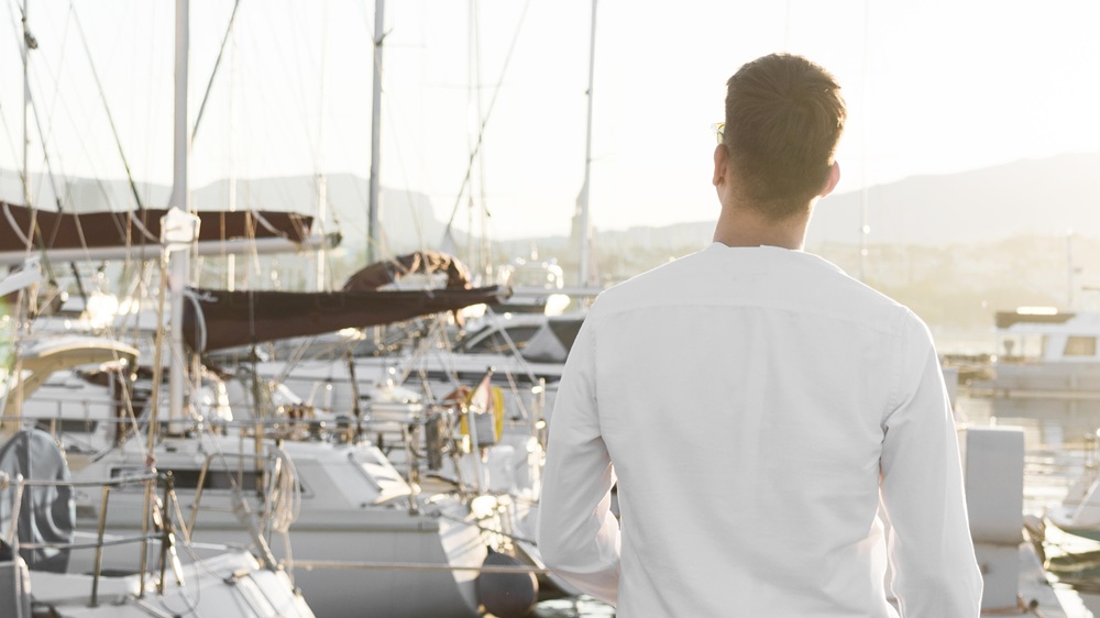 Chartering a Yacht: Everything You Need to Know Before You Set Sail